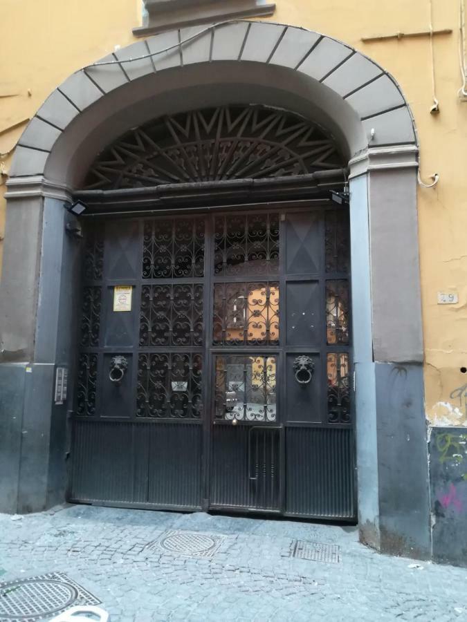 Casa Vacanze Sapienza 29 Napoli Dış mekan fotoğraf